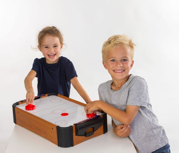 Dit is een foto van het spel Tafel Hockey spel - Natural Games te koop bij Speldorado Spellenwinkel Delft