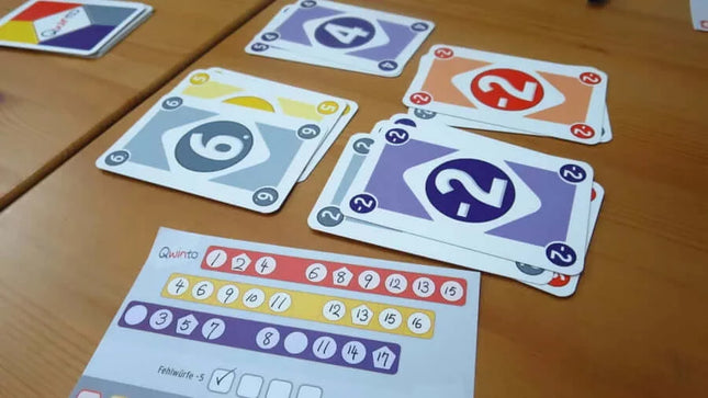 Dit is een foto van het spel Qwinto Het Kaartspel te koop bij Speldorado Spellenwinkel Delft