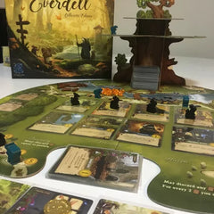 Everdell bordspel met 3D-boom, kaarten en uitbreidingen zoals Pearlbrook en Spirecrest in bosrijke fantasiewereld