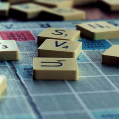 "Collectie gezellige bordspellen bij Speldorado – familie-, party- en strategische spellen voor spelavonden vol plezier en gezelligheid."