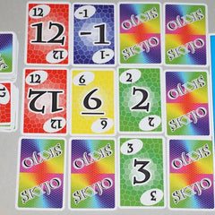 Skyjo kaartspel van Magilano en Skyjo Action, populaire familie kaartspellen voor kinderen en volwassenen bij Speldorado