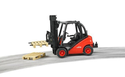 Linde Forklift H30D Met 2 Pallets, 34710295 van Vedes te koop bij Speldorado !