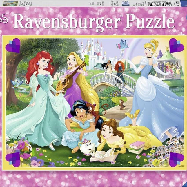Dit is een foto van het spel The Disney Princesses - 100 XXL te koop bij Speldorado Spellenwinkel Delft