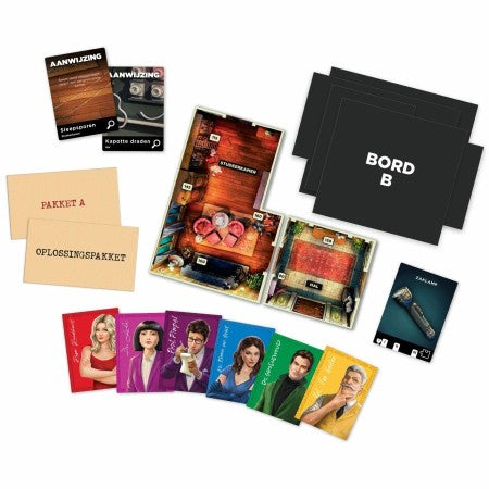 Dit is een foto van het spel Cluedo - Verraad in Slot Swaenesteyn te koop bij Speldorado Spellenwinkel Delft