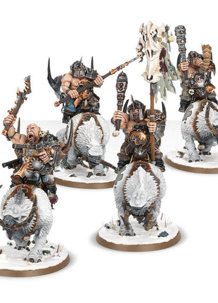 Dit is een afbeelding van het miniatuur Mournfang Pack - Ogur Mawtribes voor het spel Warhammer, te koop bij Tabletop Miniature Wargames spellenwinkel Speldorado in delft