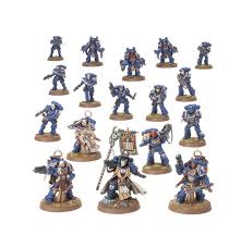 Dit is een afbeelding van het miniatuur Combat Patrol: Ultramarines voor het spel Warhammer, te koop bij Tabletop Miniature Wargames spellenwinkel Speldorado in delft