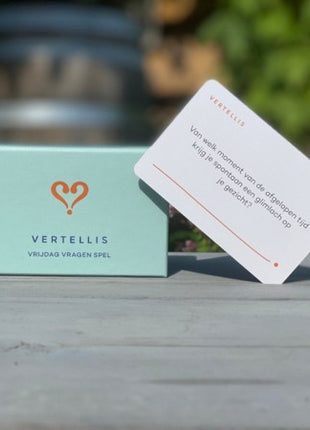 Vertellis - Vrijdagvragenkaartspel – party kaartspel – 2 tot 4 spelers