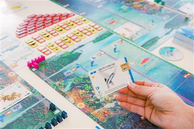 Dit is een foto van het spel Finspan - EN te koop bij Speldorado Spellenwinkel Delft