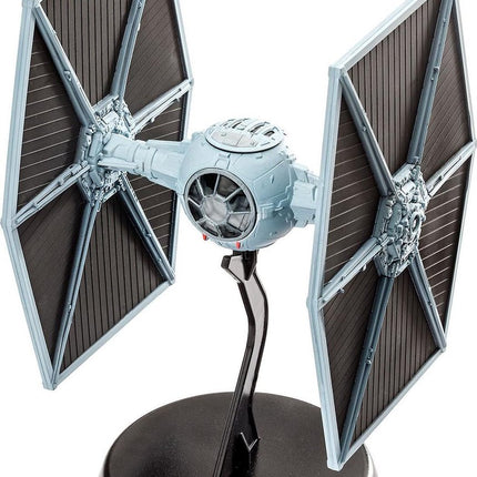 Dit is een foto van het spel Tie Fighter te koop bij Speldorado Spellenwinkel Delft