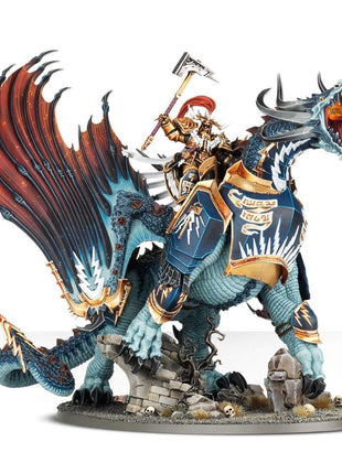 Dit is een afbeelding van het miniatuur Lord Celestant On Stardrake - Stormcast Eternals voor het spel Warhammer, te koop bij Tabletop Miniature Wargames spellenwinkel Speldorado in delft