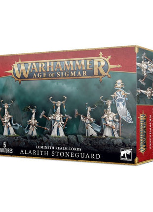Dit is een afbeelding van het miniatuur Alarith Stoneguard - Lumineth Realm Lords voor het spel Warhammer, te koop bij Tabletop Miniature Wargames spellenwinkel Speldorado in delft