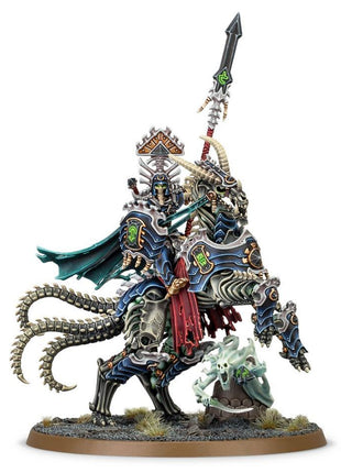 Dit is een afbeelding van het miniatuur Arch-Kavalos Zandtos - Flesh Eater Courts voor het spel Warhammer, te koop bij Tabletop Miniature Wargames spellenwinkel Speldorado in delft