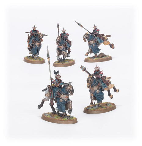 Dit is een afbeelding van het miniatuur Attilan Rough Riders - Astra Militarum voor het spel Warhammer, te koop bij Tabletop Miniature Wargames spellenwinkel Speldorado in delft