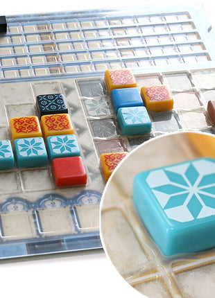 Dit is een foto van het spel Azul Kristal Mozaïek Expansie NL te koop bij Speldorado Spellenwinkel Delft