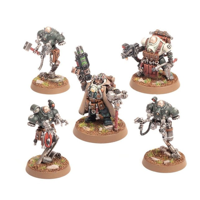 Dit is een afbeelding van het miniatuur Brokhyr Iron-Master - Leagues of Votann voor het spel Warhammer, te koop bij Tabletop Miniature Wargames spellenwinkel Speldorado in delft