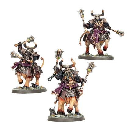 Dit is een afbeelding van het miniatuur Bull Centaurs - Helsmiths Of Hashut voor het spel Warhammer, te koop bij Tabletop Miniature Wargames spellenwinkel Speldorado in delft