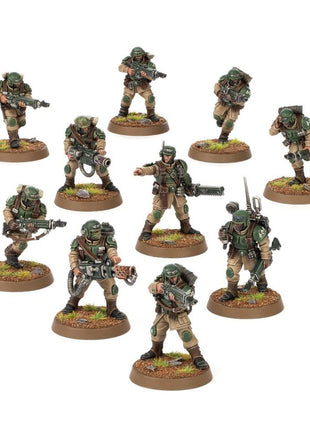 Dit is een afbeelding van het miniatuur Cadian Shock Troops - Astra Militarum voor het spel Warhammer, te koop bij Tabletop Miniature Wargames spellenwinkel Speldorado in delft