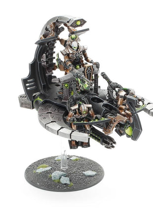 Dit is een afbeelding van het miniatuur Catacomb Command Barge - Necrons voor het spel Warhammer, te koop bij Tabletop Miniature Wargames spellenwinkel Speldorado in delft