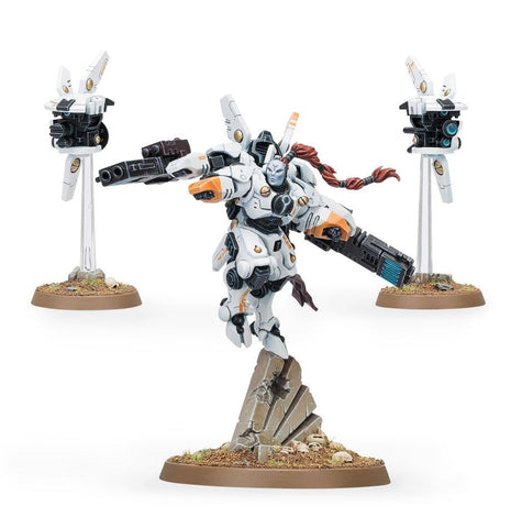 Dit is een afbeelding van het miniatuur Commander Shadowsun - Tau Empire voor het spel Warhammer, te koop bij Tabletop Miniature Wargames spellenwinkel Speldorado in delft