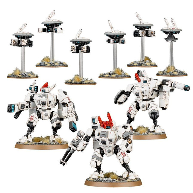 Dit is een foto van het spel Crisis Battlesuits - Tau Empire te koop bij Speldorado Spellenwinkel Delft