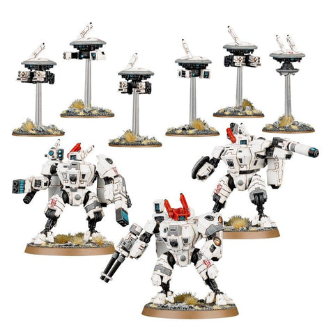 Dit is een afbeelding van het miniatuur Crisis Battlesuits - Tau Empire voor het spel Warhammer, te koop bij Tabletop Miniature Wargames spellenwinkel Speldorado in delft