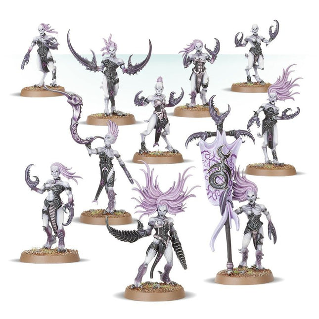 Dit is een foto van het spel Daemonettes - Hedonites of Slaanesh te koop bij Speldorado Spellenwinkel Delft