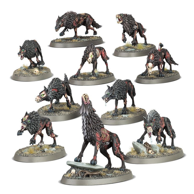 Dit is een afbeelding van het miniatuur Dire Wolves - Soulblight Gravelords voor het spel Warhammer, te koop bij Tabletop Miniature Wargames spellenwinkel Speldorado in delft