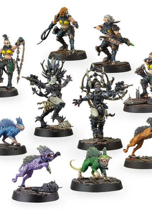 Dit is een afbeelding van het miniatuur Escher Death Maidens & Wyld Runners - Necromunda voor het spel Warhammer, te koop bij Tabletop Miniature Wargames spellenwinkel Speldorado in delft