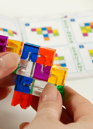 Dit is een foto van het spel FLEX puzzler crystal te koop bij Speldorado Spellenwinkel Delft