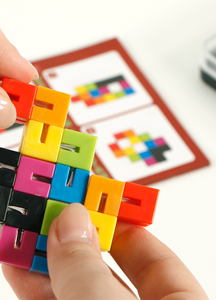 Dit is een foto van het spel FLEX puzzler XL te koop bij Speldorado Spellenwinkel Delft