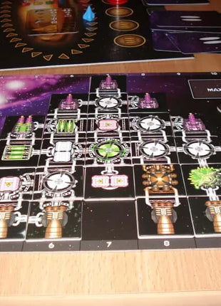 Dit is een foto van het spel Galaxy Trucker EN te koop bij Speldorado Spellenwinkel Delft