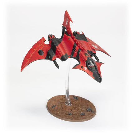 Dit is een afbeelding van het miniatuur Hemlock Wraithfighter - Aeldari voor het spel Warhammer, te koop bij Tabletop Miniature Wargames spellenwinkel Speldorado in delft