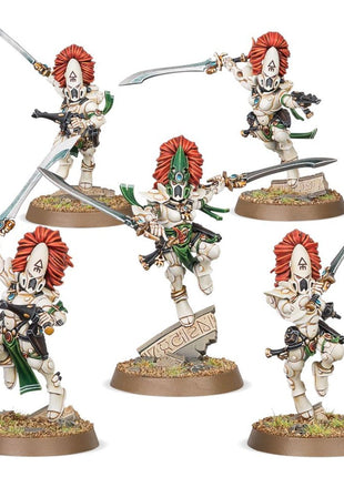 Dit is een afbeelding van het miniatuur Howling Banshees - Aeldari voor het spel Warhammer, te koop bij Tabletop Miniature Wargames spellenwinkel Speldorado in delft