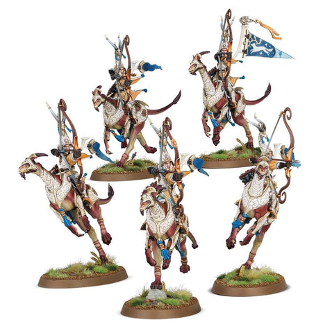 Dit is een afbeelding van het miniatuur Hurakan Windchargers - Lumineth Realm Lords voor het spel Warhammer, te koop bij Tabletop Miniature Wargames spellenwinkel Speldorado in delft