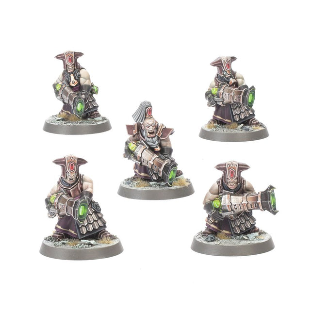 Dit is een afbeelding van het miniatuur Infernal Razers - Helsmiths Of Hashut voor het spel Warhammer, te koop bij Tabletop Miniature Wargames spellenwinkel Speldorado in delft