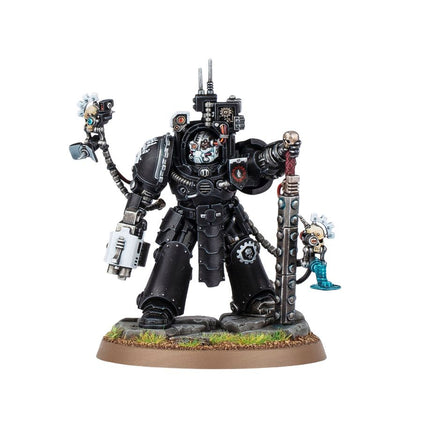 Dit is een afbeelding van het miniatuur Iron Hands: Caanok Var - Iron Hands voor het spel Warhammer, te koop bij Tabletop Miniature Wargames spellenwinkel Speldorado in delft