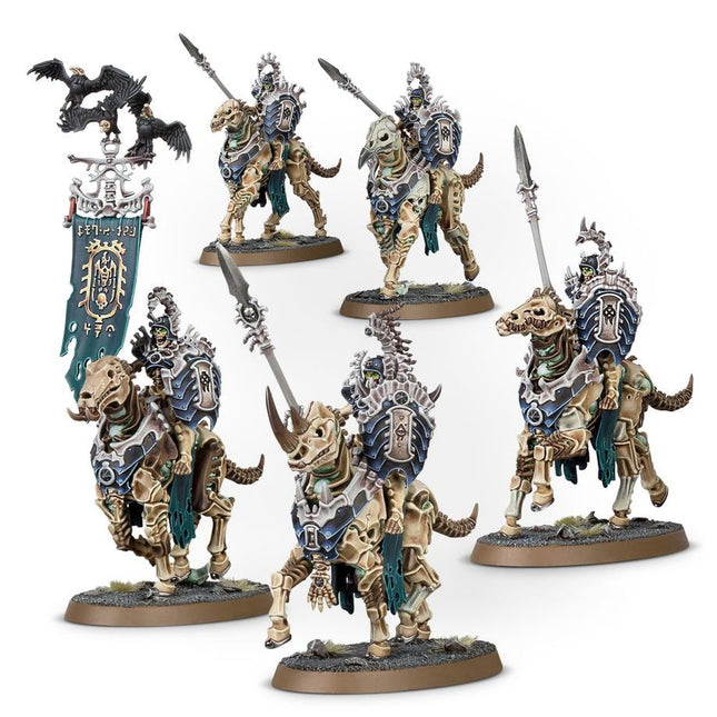 Dit is een foto van het spel Kavalos Deathriders - Flesh Eater Courts te koop bij Speldorado Spellenwinkel Delft