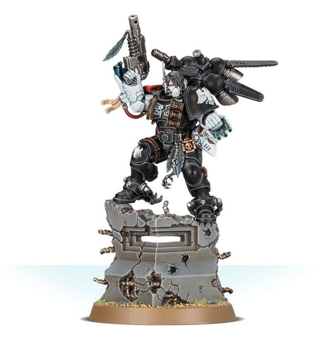 Dit is een afbeelding van het miniatuur Kayvaan Shrike - Raven Guard voor het spel Warhammer, te koop bij Tabletop Miniature Wargames spellenwinkel Speldorado in delft