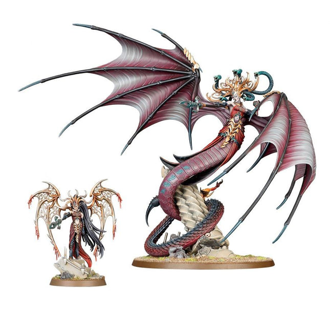 Dit is een afbeelding van het miniatuur Morathi - Daughters of Khaine voor het spel Warhammer, te koop bij Tabletop Miniature Wargames spellenwinkel Speldorado in delft