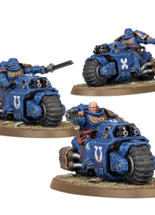 Dit is een afbeelding van het miniatuur Outriders - Space Marines voor het spel Warhammer, te koop bij Tabletop Miniature Wargames spellenwinkel Speldorado in delft