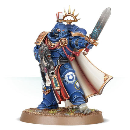 Dit is een afbeelding van het miniatuur Primaris Captain - Space Marines voor het spel Warhammer, te koop bij Tabletop Miniature Wargames spellenwinkel Speldorado in delft