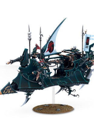 Dit is een afbeelding van het miniatuur Raider - Drukhari voor het spel Warhammer, te koop bij Tabletop Miniature Wargames spellenwinkel Speldorado in delft