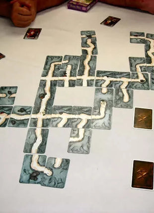 Dit is een foto van het spel Saboteur De Uitbreiding te koop bij Speldorado Spellenwinkel Delft