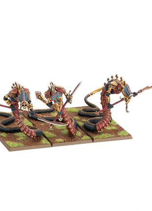 Dit is een afbeelding van het miniatuur Sepulchral Stalkers - Tomb Kings of Khemri voor het spel Warhammer, te koop bij Tabletop Miniature Wargames spellenwinkel Speldorado in delft