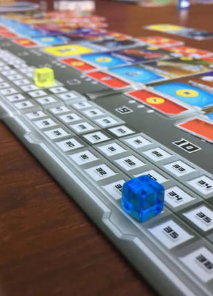 Dit is een foto van het spel Space Base EN te koop bij Speldorado Spellenwinkel Delft