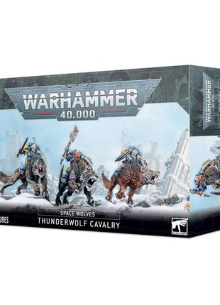 Dit is een afbeelding van het miniatuur Thunderwolf Cavalry - Space Wolves voor het spel Warhammer, te koop bij Tabletop Miniature Wargames spellenwinkel Speldorado in delft
