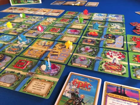 Dit is een foto van het spel Tiny Epic Quest te koop bij Speldorado Spellenwinkel Delft