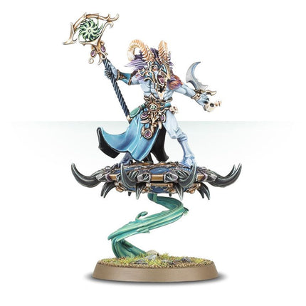 Dit is een afbeelding van het miniatuur Tzaangor Shaman - Tzeentch voor het spel Warhammer, te koop bij Tabletop Miniature Wargames spellenwinkel Speldorado in delft