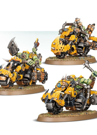 Dit is een afbeelding van het miniatuur Warbikers - Orks voor het spel Warhammer, te koop bij Tabletop Miniature Wargames spellenwinkel Speldorado in delft