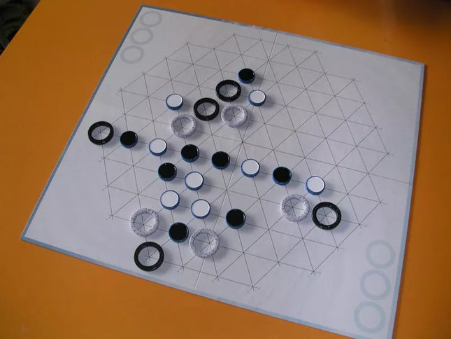 Dit is een foto van het spel Yinsh te koop bij Speldorado Spellenwinkel Delft